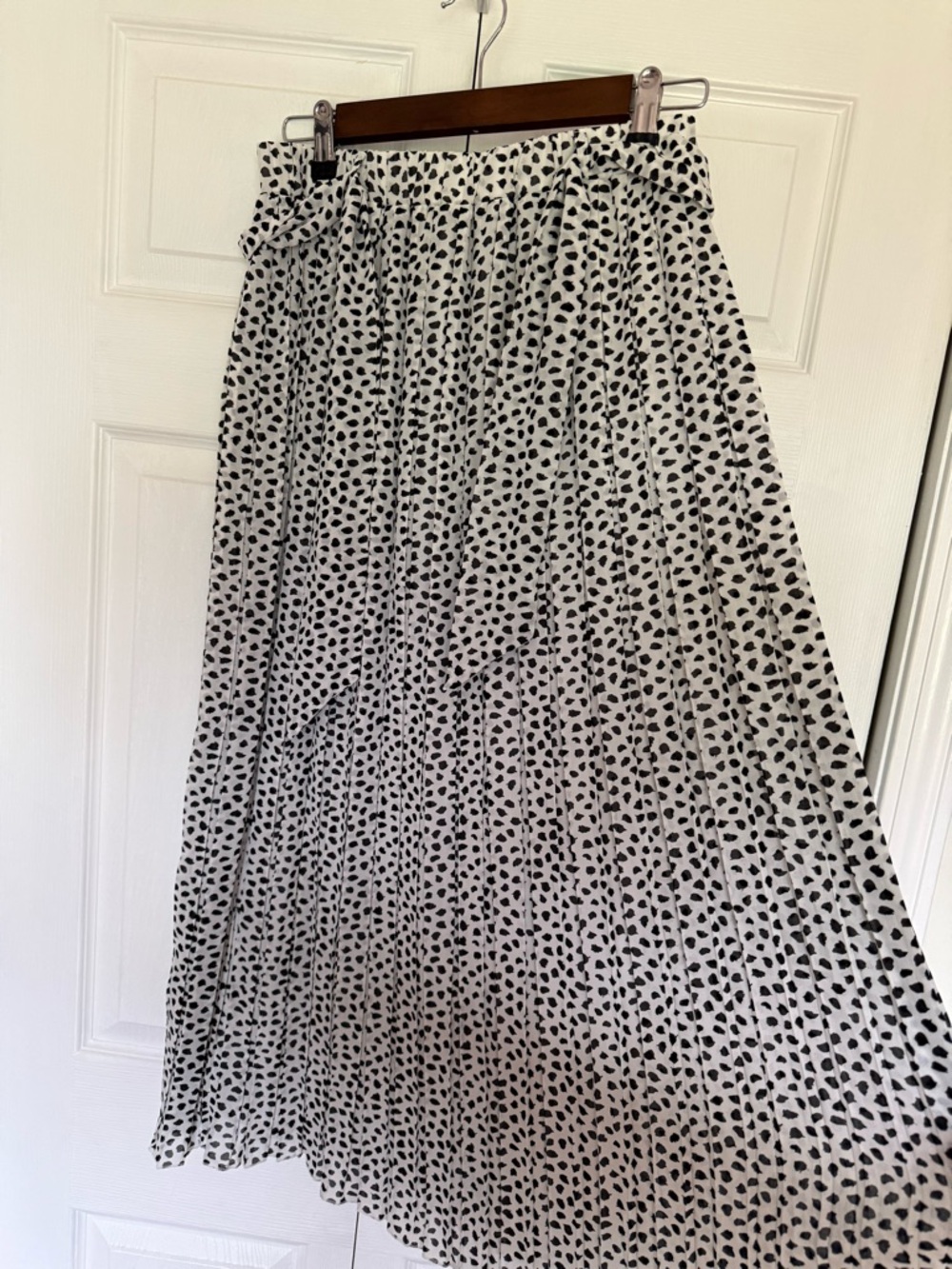 Pleated Dot Print Madi Skirt black white Size Small - Picture 2 of 6